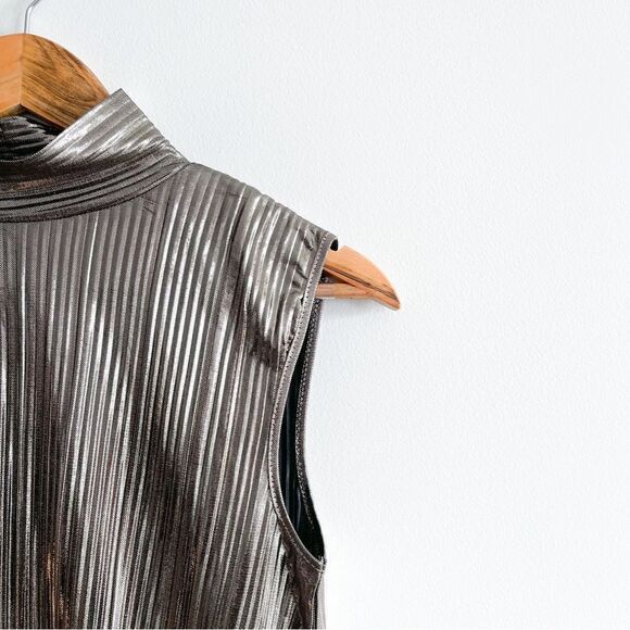 Andrea Jovine Metallic Mock Neck Pleated Sleeveless Top Blouse Size S - Picture 7 of 8